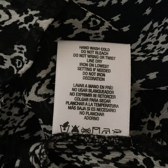 Beautiful black blouse- used Top - Picture 4 of 4